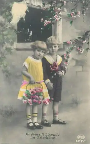 Enfants Postcard charming, lovely boy and girl with flower basket