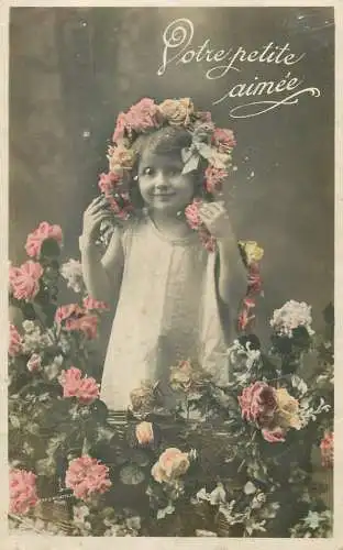 Enfants Postcard charming smile lovely girl sitting between roses