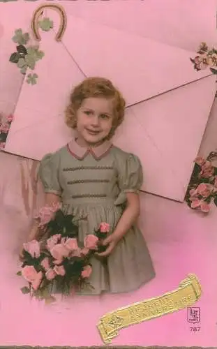 Heureuse Anniversaire greetings enfants Postcard lovely smile charming girl roses bouquet
