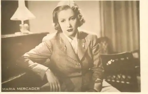 Actor card Maria Mercader suit portrait beauty gaze elegance postcard
