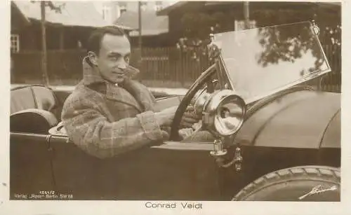 Actor card Conrad Veidt automobile beauty gaze elegance postcard