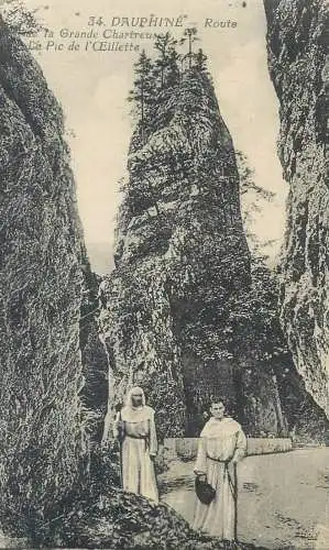 Postcard France Dauphine route Grande-Chartreuse et le pic de l'OEillette monks types and scenes