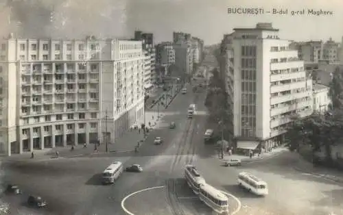 Postcard Romania Bucuresti B-dul g-ral Magheru tramvai