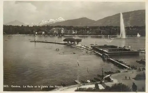 A5234 Switzerland Geneve La Rade et la Jetee des Paquis