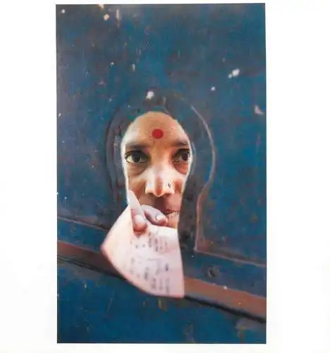 India Bollywood actors 15 x 15 cm postcard indian cinema ticket booth for women and men