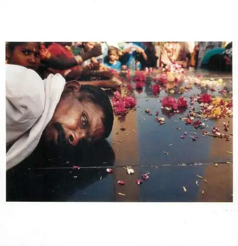 India Bollywood actors 15 x 15 cm postcard memorial stone of great actor M. G. Ramachandran