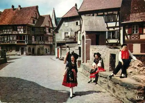 A5182 France Alsace Kaysersberg children types with typical folklore costumes