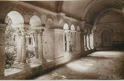 A5166 Cloister of the Saint-Paul de Mausole monastery in Saint-Rémy-de-Provence, France