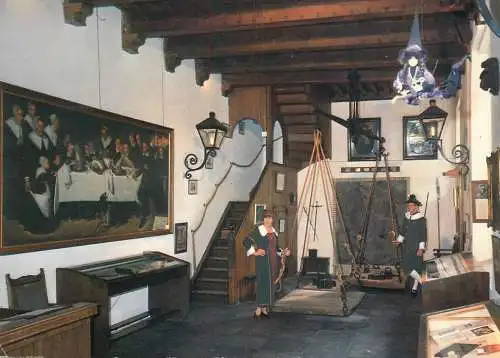 A5103 Netherlands Oudewater Heksenwaag interior view