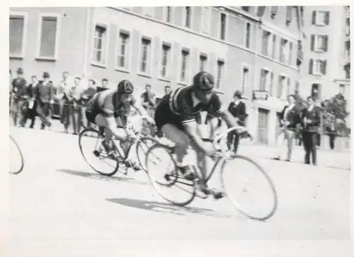 A0074 Sports Cycling Swiss cyclists photographic postcard