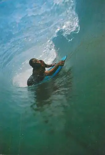 A5066 Bodyboard surfing types and scenes riding giant wave