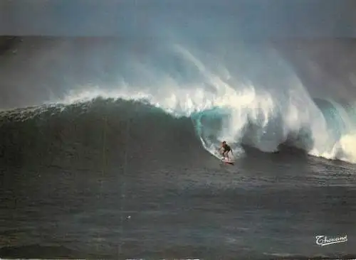 A5066 Surfing types and scenes riding giant wave