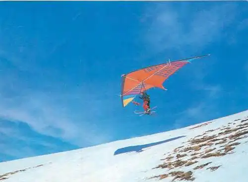 A5066 Man flying with parachute