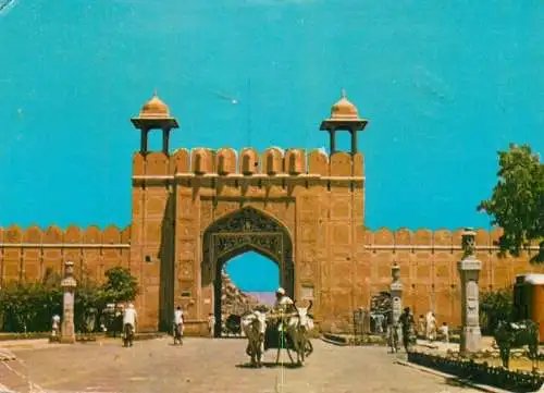 A5065 India Jaipur picturesque city gate