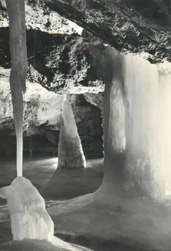 A5062 Slovenia Dobinska Ice Cave