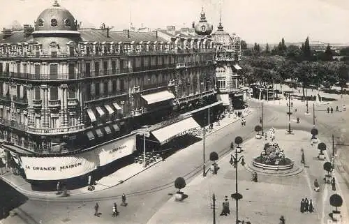 A5291 Montpellier LA PLACE DE LA COMEDIE 1952