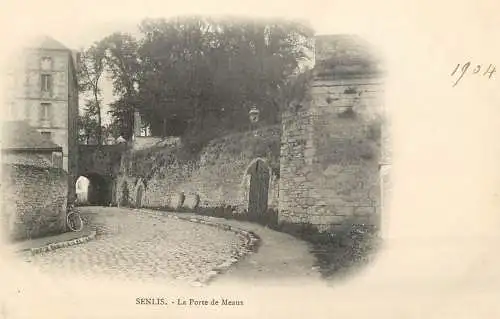 France Senlis la porte de Meaux