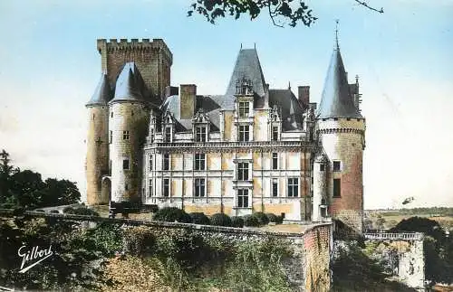 France Rochefoucauld castle