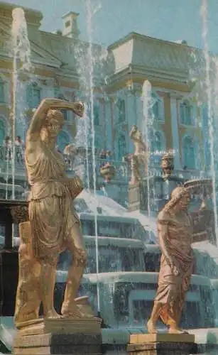 Russia Sankt Petersburg Pedrovoret fountain grand palace