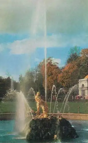 Russia Sankt Petersburg Pedrovoret fountain grand palace