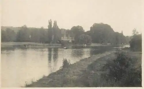 A5172 Photographic postcard place to identify