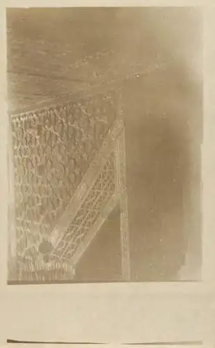 A5172 Vintage photographic postcard to identify
