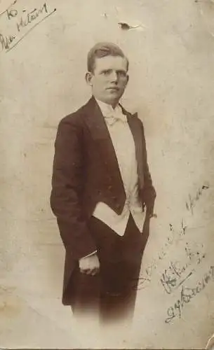 A5172 Elegant man vintage souvenir photographic postcard