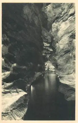 France Padirac la riviere plane