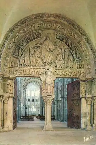 France Vezelay (Yonne) Basilique Sainte Madeleine vue interieure