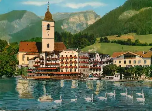 Austria St Wolfgang Weisses Rossl mit Schafberg
