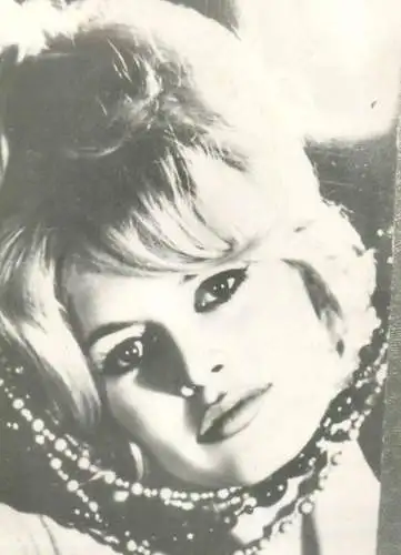 A5680 Brigitte Bardot souvenir photo