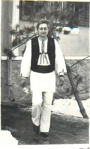 Romanian folk costume souvenir photo