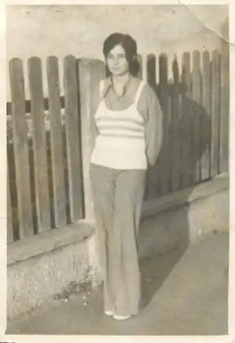 Identified persons Neamciuc Maria Maramures 1976 souvenir photo