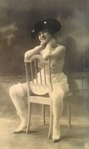 riproduzione di foto di epoca risque pin-up beauty woman