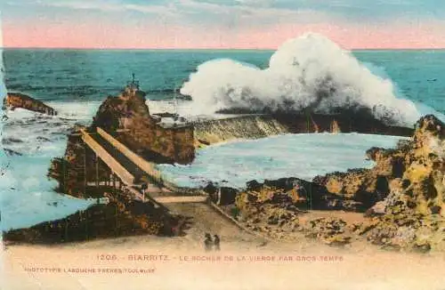 A5255 France Biarritz Rocher de la Vierge par gros temps