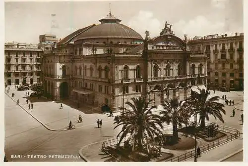 A5762 Italia Bari teatro Petruzzelli cartolina vera fotografia 1936