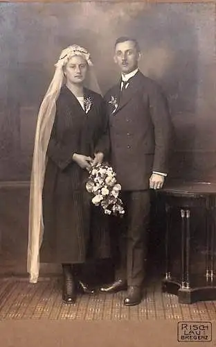 Photograph C. Risch-Lau, Bregenz Austria anonymous couple wedding souvenir hard cardboard photo 10 x 16 cm