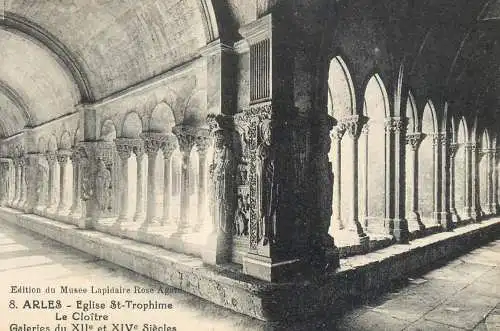 A5764 France Arles eglise St. Trophime