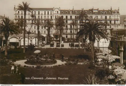 A5815 Cannes galeries fleuries