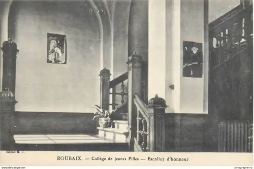 A5814 ROUBAIX Collège de Jeunes escalier d`honneur