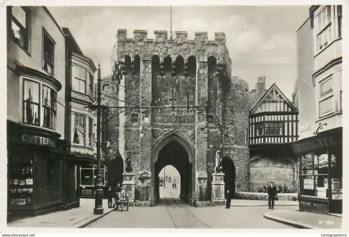 A5805 Southampton Bargate 1935