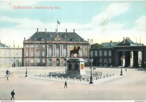 A5804 Copenhagen Amalienborg Slot equestrian monument