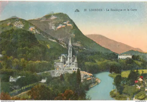 A5803 France Lourdes basilique