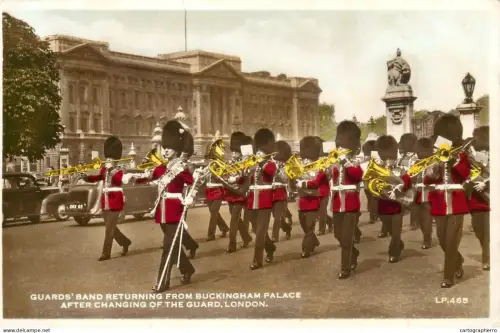 A5285 England London Guard Band after Guard change
