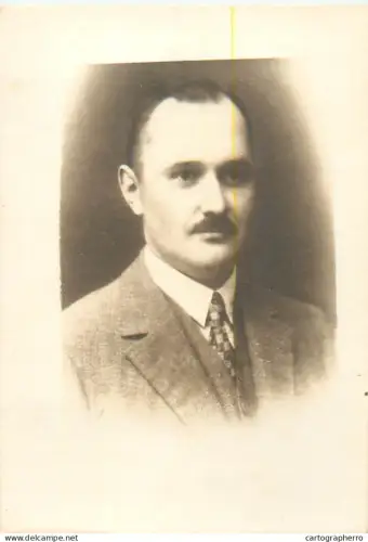 Anonymous persons man portrait Salo Brull photographer Cernauti