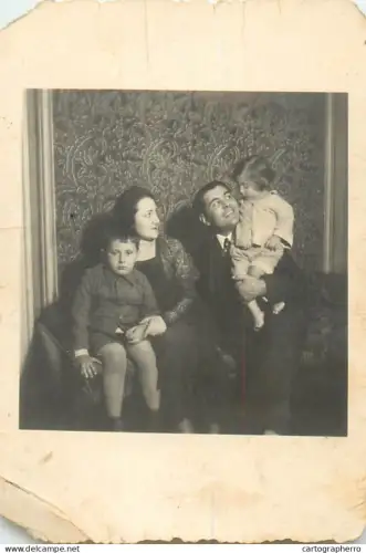 Anonymous persons children family group souvenir photo