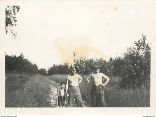 Anonymous persons souvenir photo