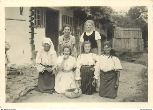 Anonymous persons Romania folk types family souvenir