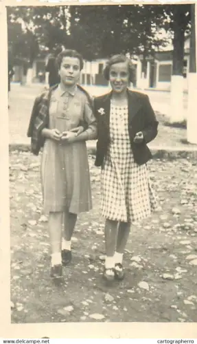 Anonymous persons Romania young ladies snapshot