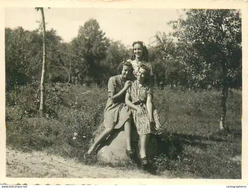 Anonymous persons young girls souvenir photo Romania